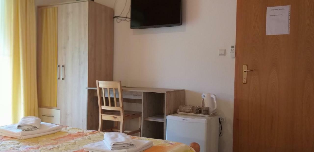 & Sobe Orhideja Apartment Smoljanac