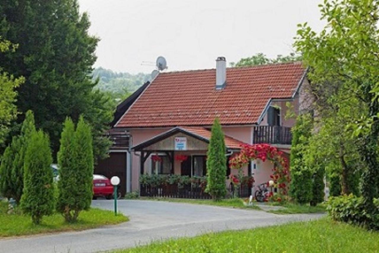 Apartment & Sobe Orhideja Smoljanac